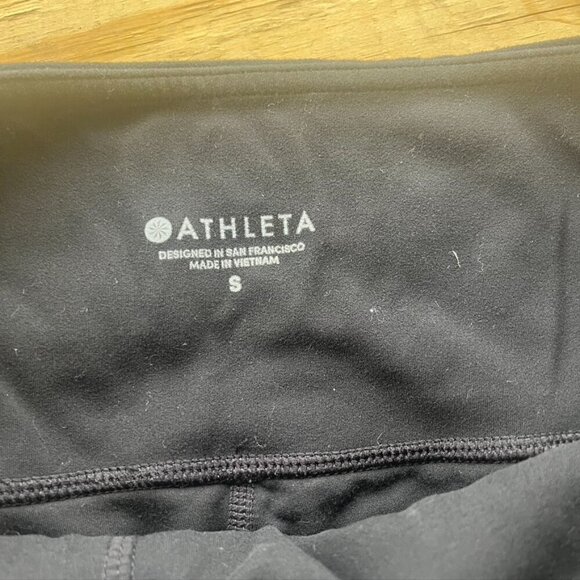 ** Athleta Black Yoga Salutation Crop Pants Leggings Size Small - Picture 7 of 10